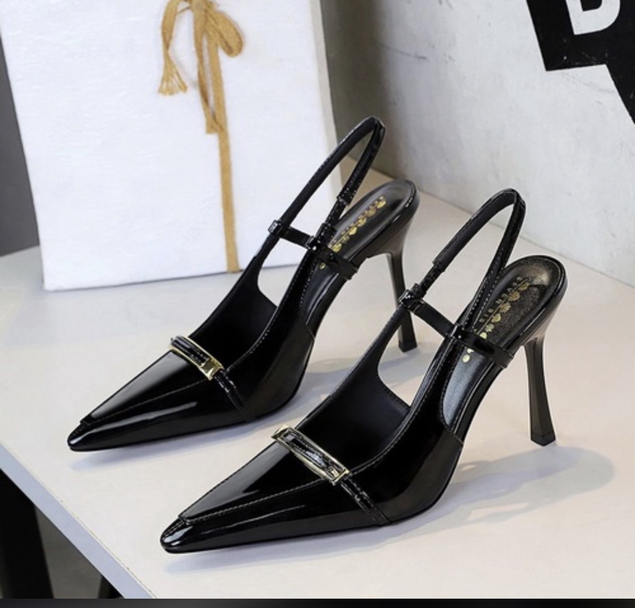 Heels half shoe